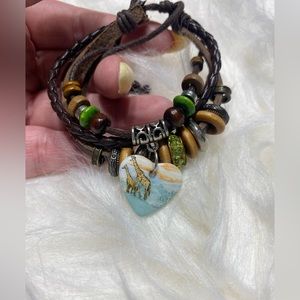 Leather giraffe adjustable bracelet